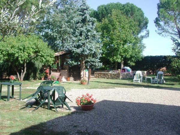 Casale Il Colombaio Di Toiano Guest House Valli Ngoại thất bức ảnh